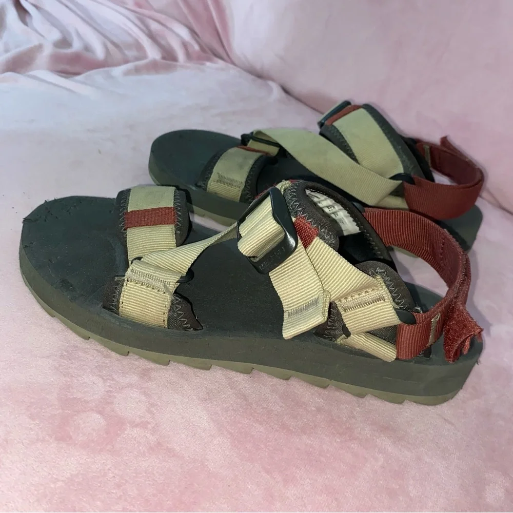 Merrel Men’s Alpine Strap Sandals Size 7 Athletic River Water Hiking with Flaws